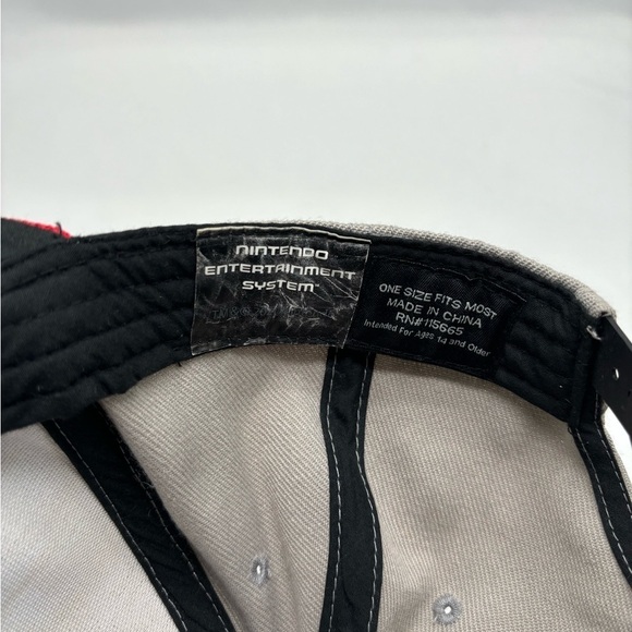 Nintendo controller‎ snap hat color gray and black - Picture 4 of 5